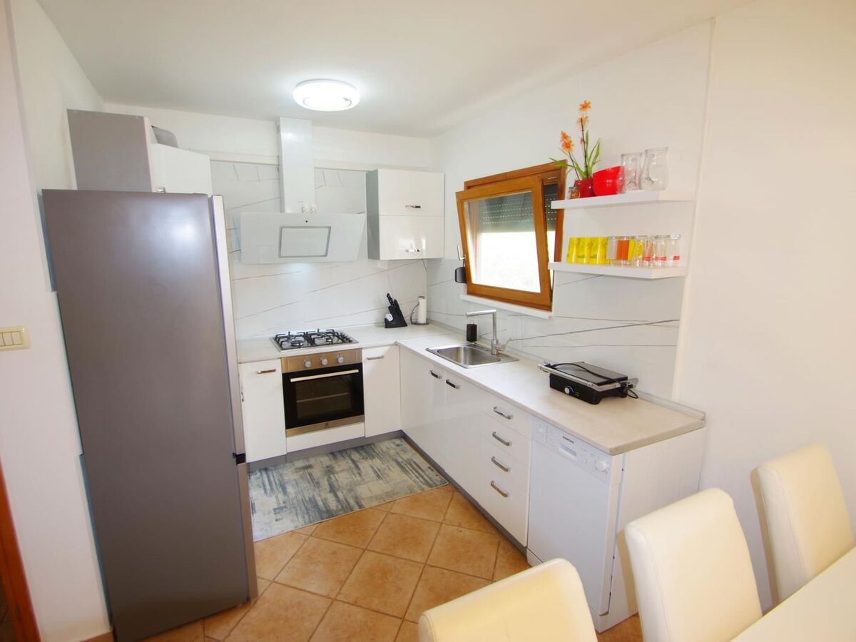 Maison Nena : piscine privée et jardin 800m² à Pula - Photo 12