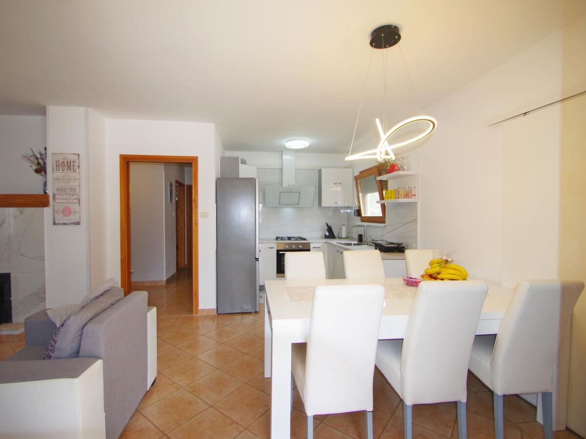 Maison Nena : piscine privée et jardin 800m² à Pula - Photo 16
