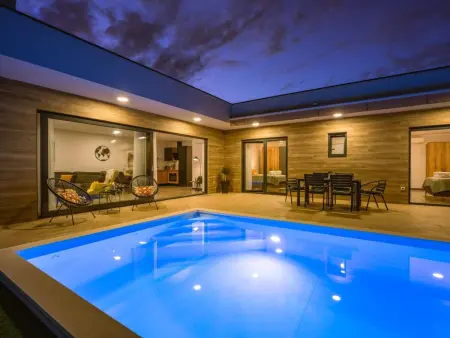 Villa Aura : maison neuve avec piscine privée à Pula, Istrie : photo 4