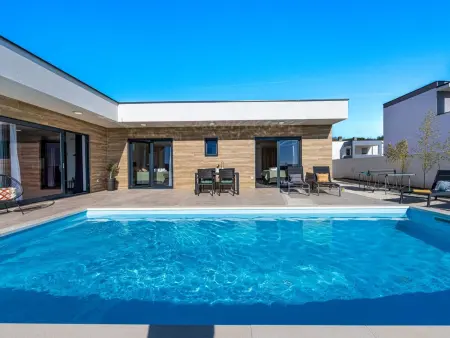 Villa Aura : maison neuve avec piscine privée à Pula, Istrie : photo 5