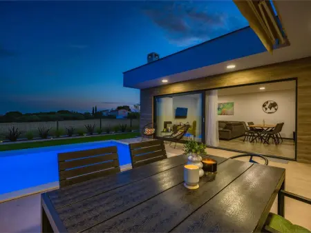 Villa Aura : maison neuve avec piscine privée à Pula, Istrie : photo 12