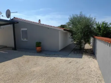 Maison Medulinka : 2 chambres à 3 km des plages : photo 40