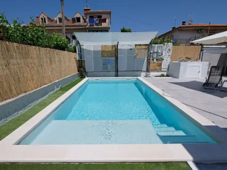 Holiday House Memi, maison 6 pers. avec piscine privée : photo 4