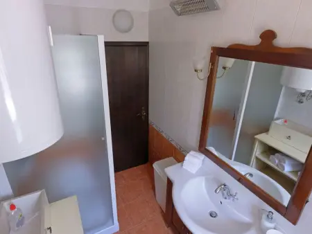 Holiday House Memi, maison 6 pers. avec piscine privée : photo 12
