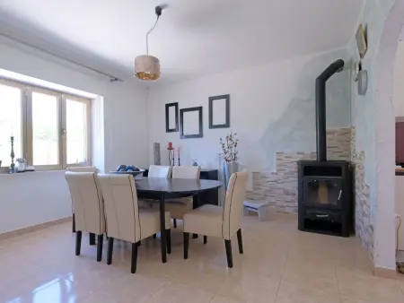Holiday House Memi, maison 6 pers. avec piscine privée : photo 22
