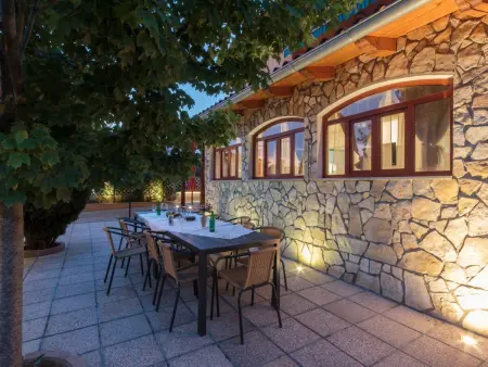 Maison 13 chambres avec piscine chauffée à Vinkuran : photo 5