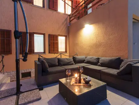 Maison 13 chambres avec piscine chauffée à Vinkuran : photo 14