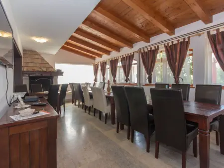 Maison 13 chambres avec piscine chauffée à Vinkuran : photo 18