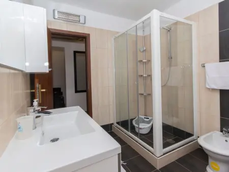 Maison 13 chambres avec piscine chauffée à Vinkuran : photo 30