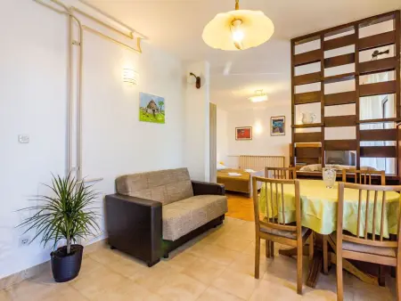 Maison 13 chambres avec piscine chauffée à Vinkuran : photo 37
