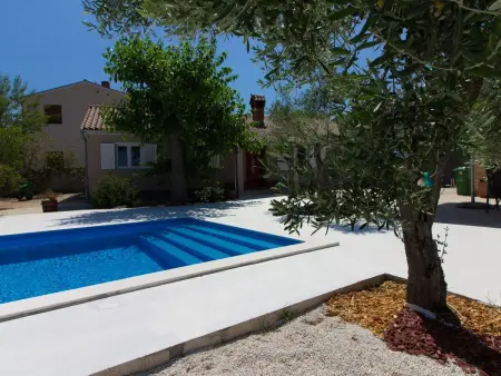 Maison AQUA avec piscine privée à Pula : photo 3