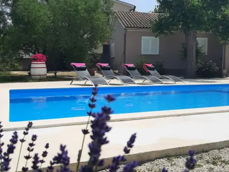 Maison AQUA avec piscine privée à Pula : photo 16