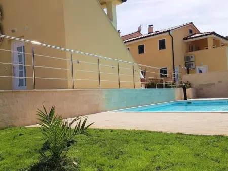 Villa 4 chambres avec piscine privée à Banjole : photo 7