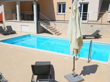 Villa Marisol – Pula, piscine privée et plage à 500m : photo 8