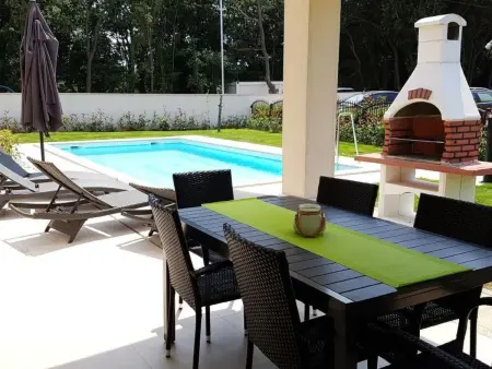 Villa 4 chambres avec piscine privée à Banjole : photo 25