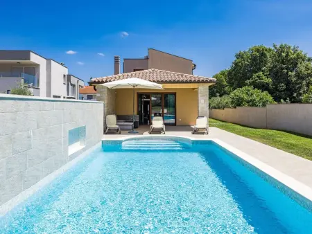 Villa Markulin, 3 chambres avec piscine privée à Šišan : photo 3