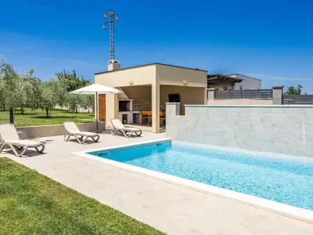 Villa Markulin, 3 chambres avec piscine privée à Šišan : photo 7