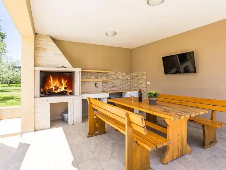 Villa Markulin, 3 chambres avec piscine privée à Šišan : photo 8