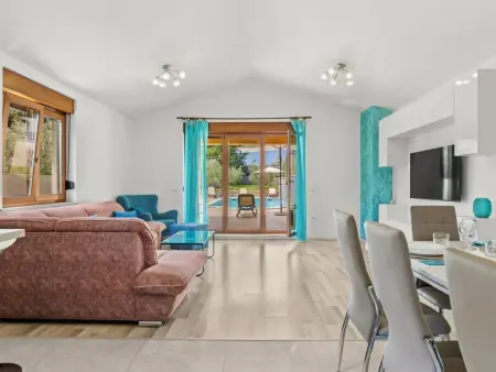 Villa Markulin, 3 chambres avec piscine privée à Šišan : photo 21