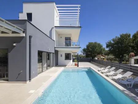 Villa Sole à Banjole : 6 chambres, piscine et sauna face à la mer : photo 3