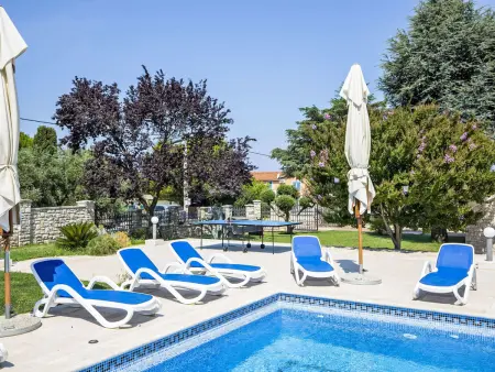 Villa Suzanne, 16 personnes, piscine 80 m² à Banjole : photo 3