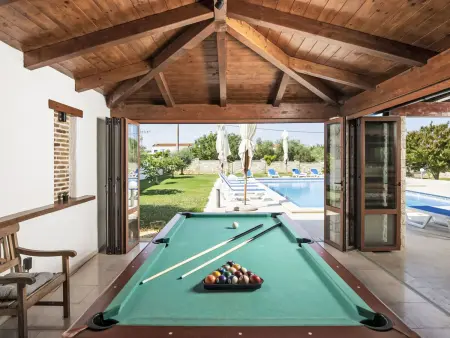 Villa Suzanne, 16 personnes, piscine 80 m² à Banjole : photo 10