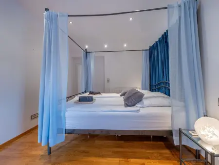 Villa Suzanne, 16 personnes, piscine 80 m² à Banjole : photo 24