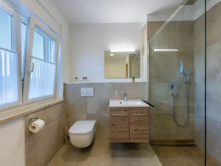 Villa Suzanne, 16 personnes, piscine 80 m² à Banjole : photo 33