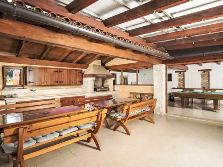 Villa Suzanne, 16 personnes, piscine 80 m² à Banjole : photo 36