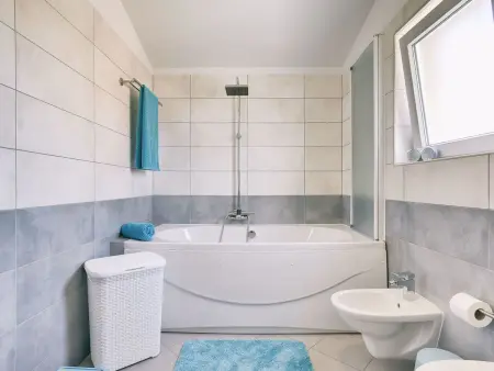 Maison Vedrana avec piscine chauffée à Jadreški : photo 14