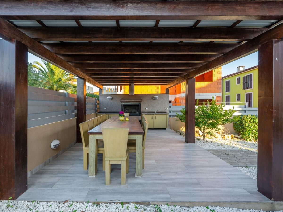 Villa Bellavista, 8 chambres avec piscine chauffée à Pula - Photo 5