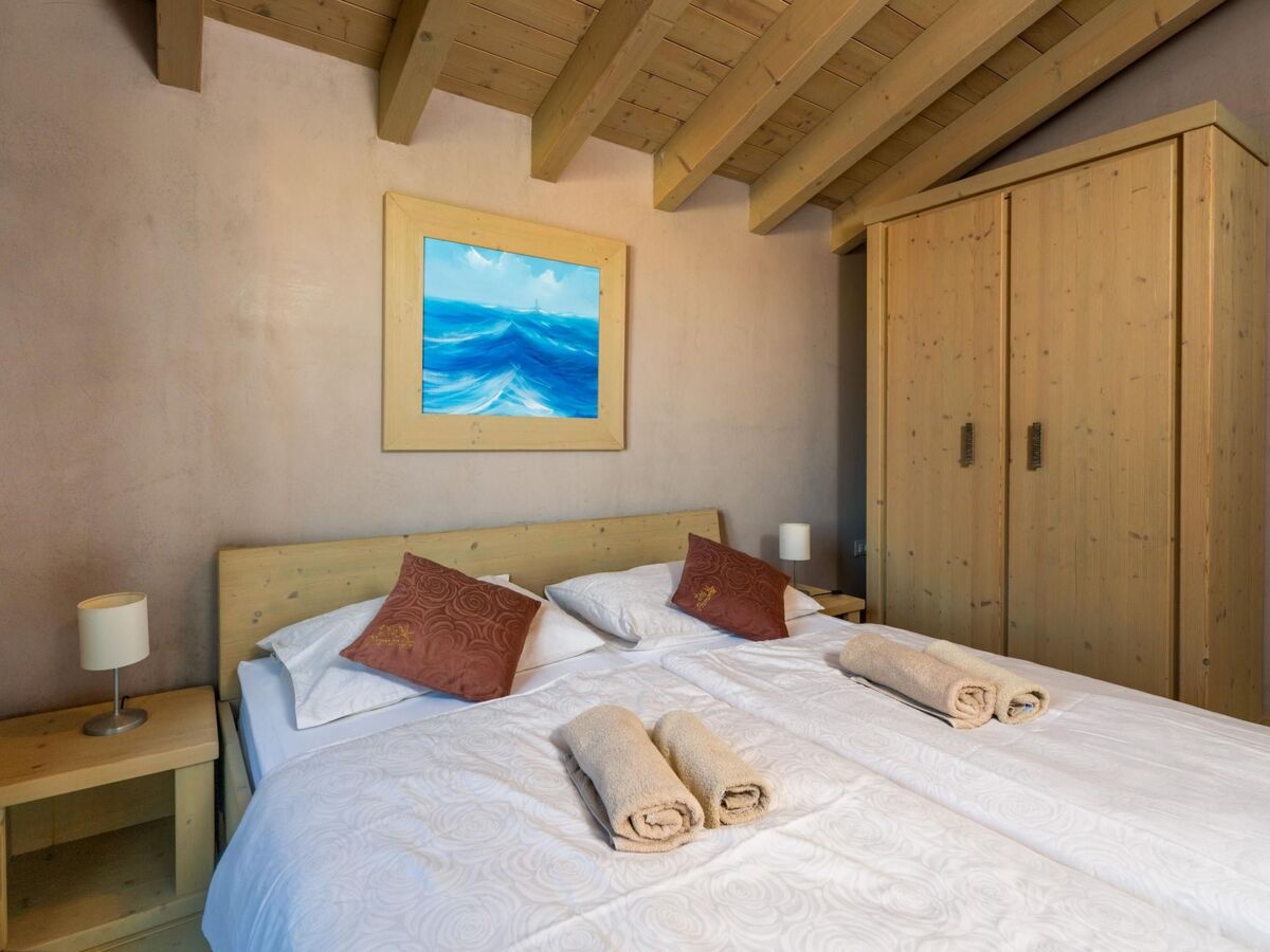Villa Bellavista, 8 chambres avec piscine chauffée à Pula - Photo 13