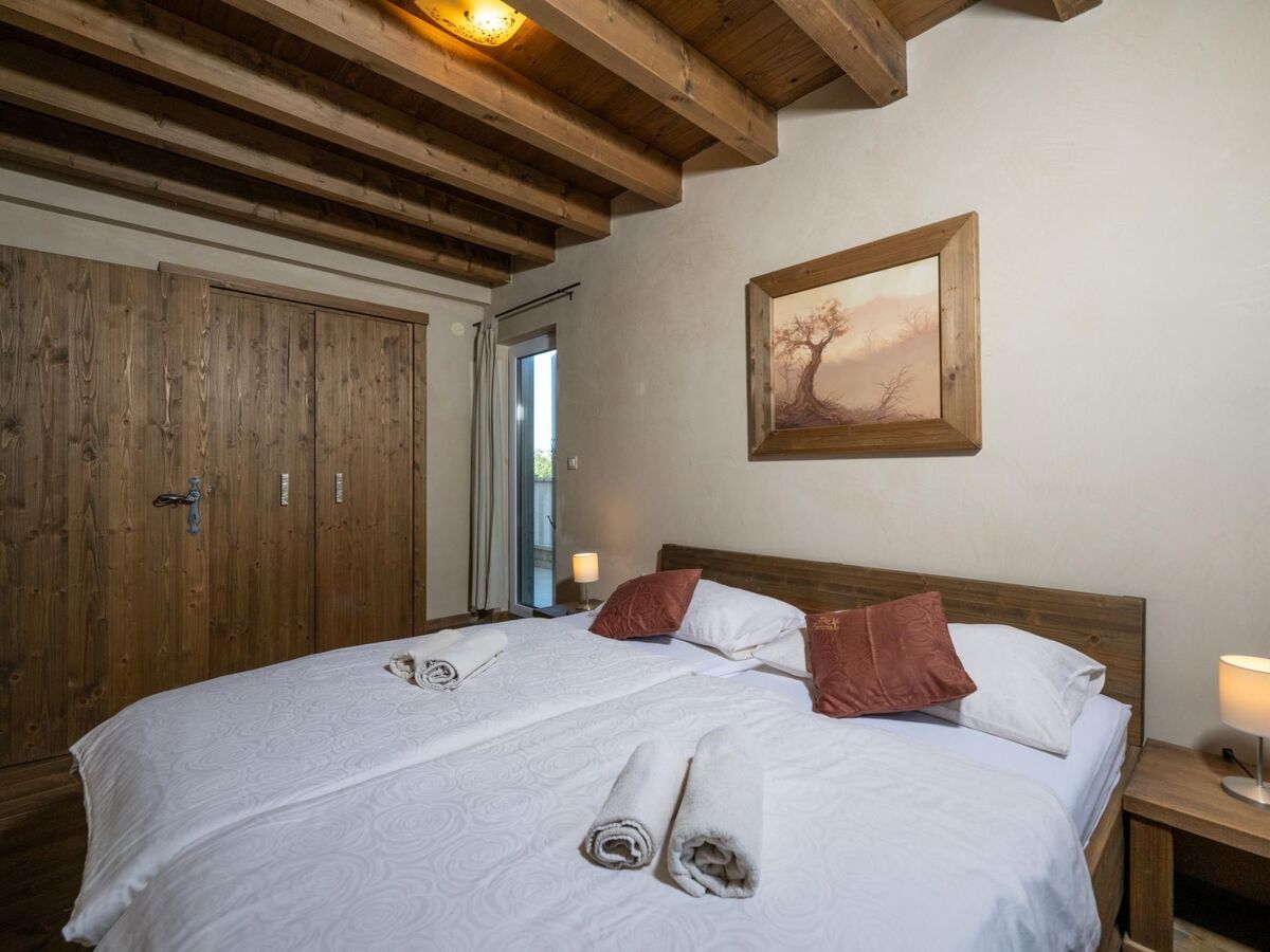 Villa 6 chambres avec piscine chauffée à Premantura - Photo 9