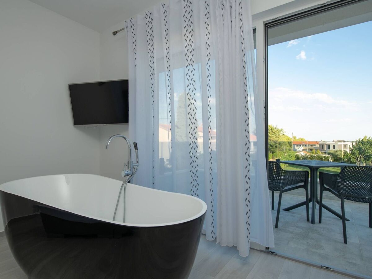 Villa K Premantura : piscine chauffée et vue mer - Photo 25