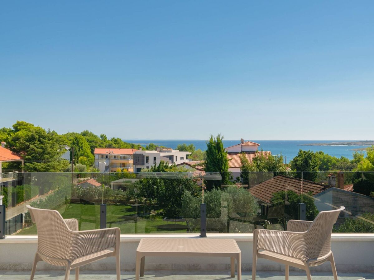 Villa K Premantura : piscine chauffée et vue mer - Photo 37