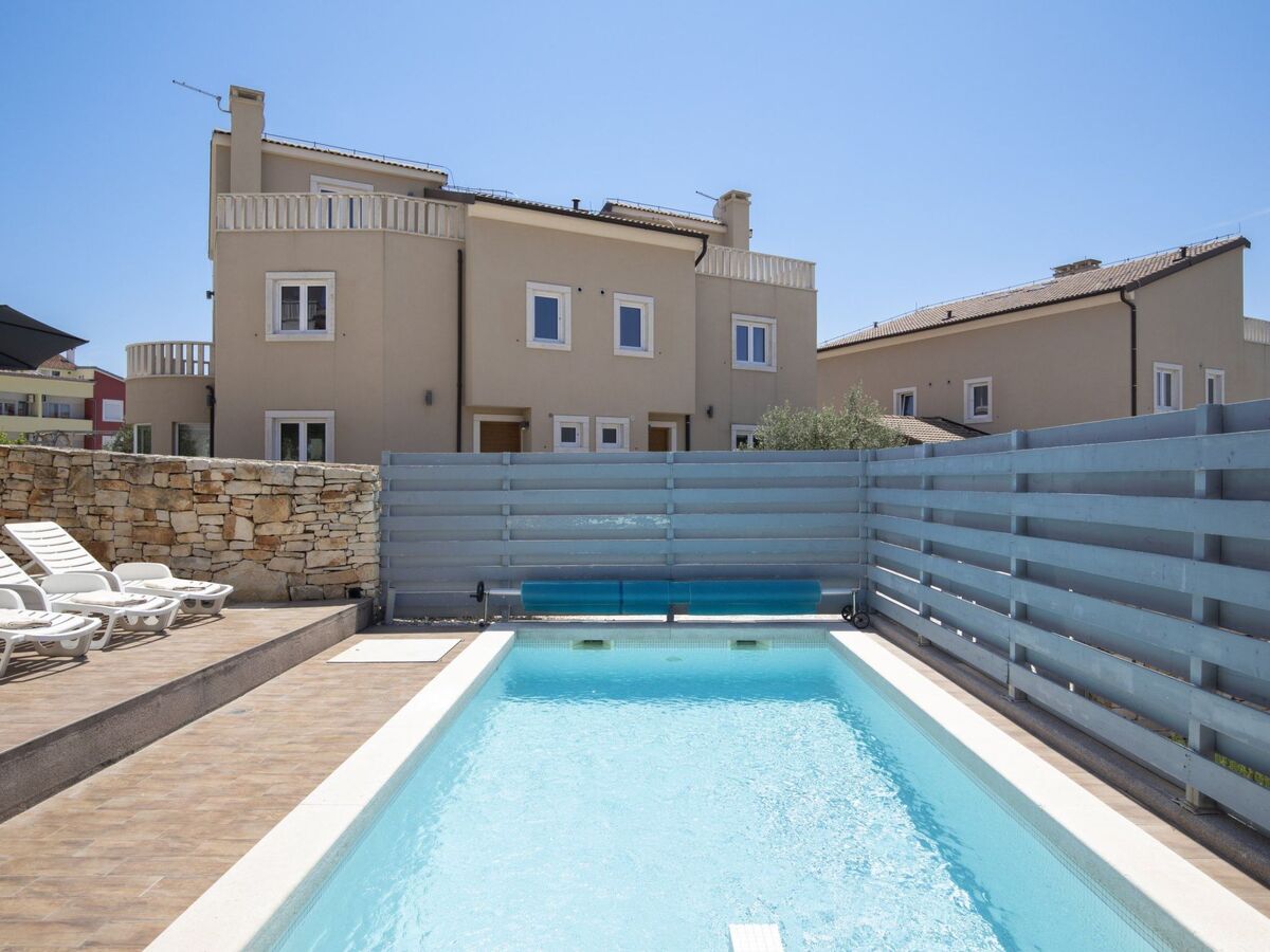 Villa Castagna à Premantura : 6 chambres, pool et sauna - Photo 4