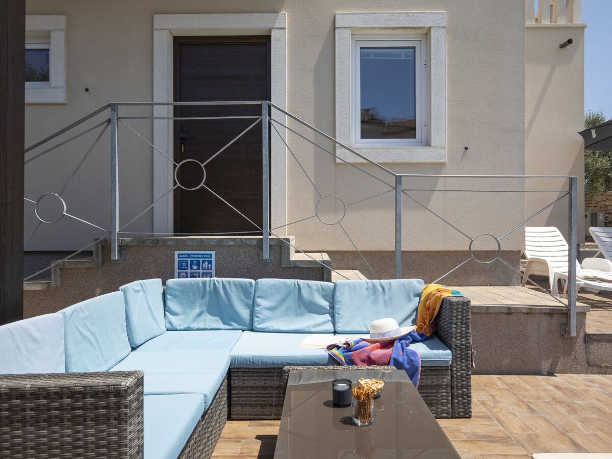 Villa Castagna à Premantura : 6 chambres, pool et sauna - Photo 17