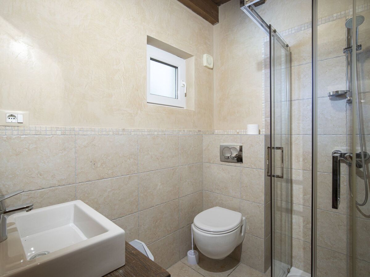 Villa Castagna à Premantura : 6 chambres, pool et sauna - Photo 32