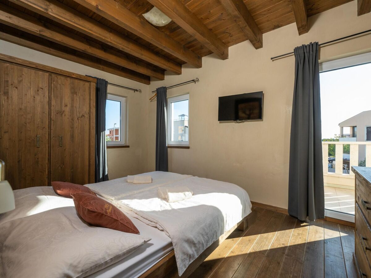 Villa Castagna à Premantura : 6 chambres, pool et sauna - Photo 36