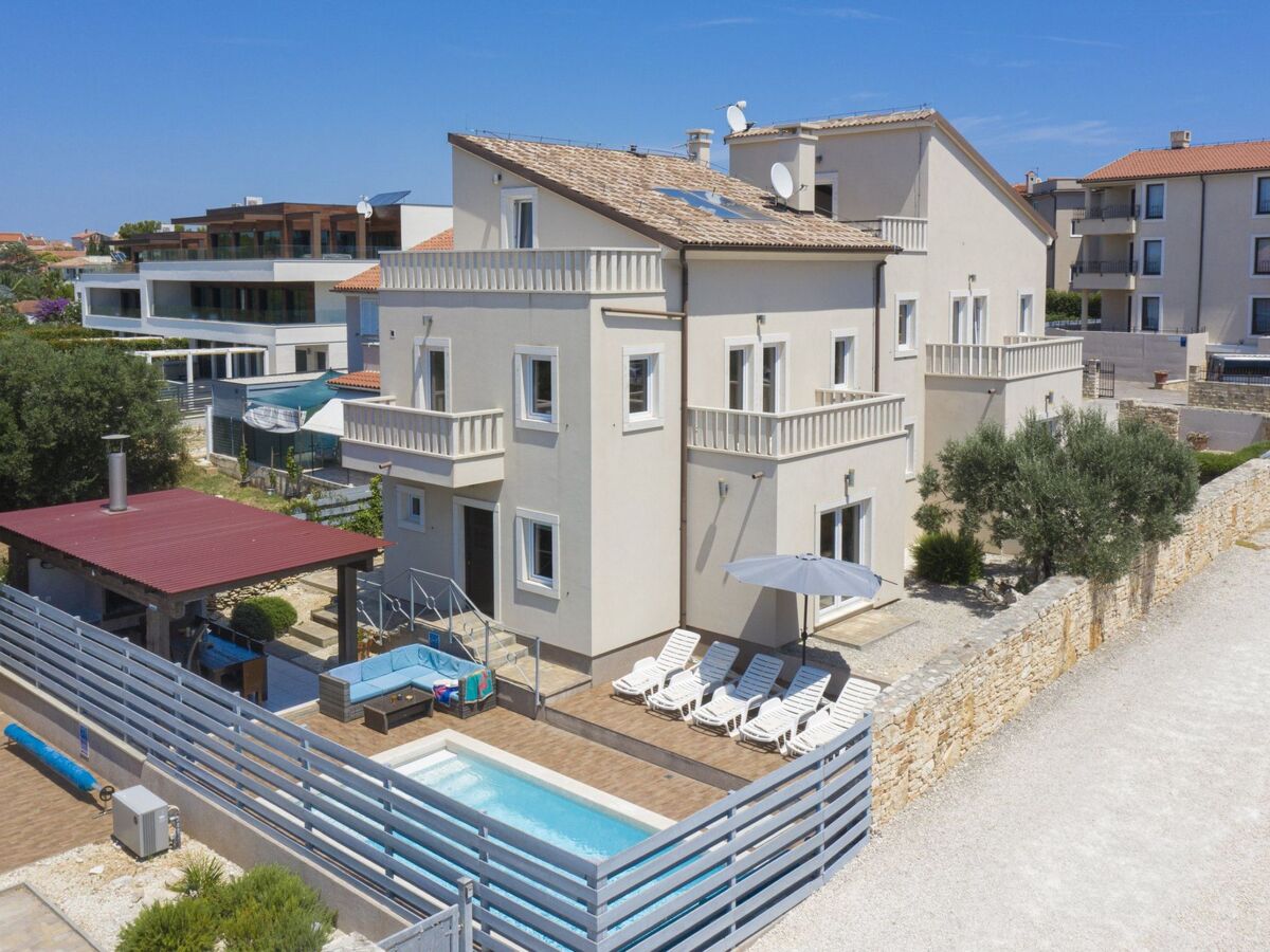 Villa Castagna à Premantura : 6 chambres, pool et sauna - Photo 48