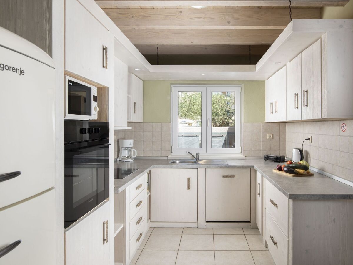 Villa Bianca : 8 chambres, piscine chauffée et sauna à Premantura - Photo 24