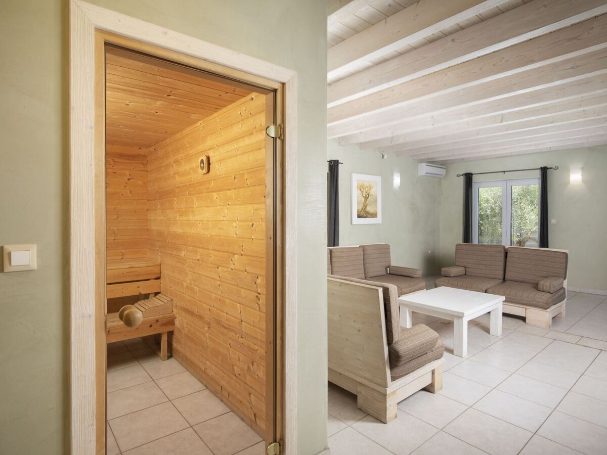 Villa Bianca : 8 chambres, piscine chauffée et sauna à Premantura - Photo 28