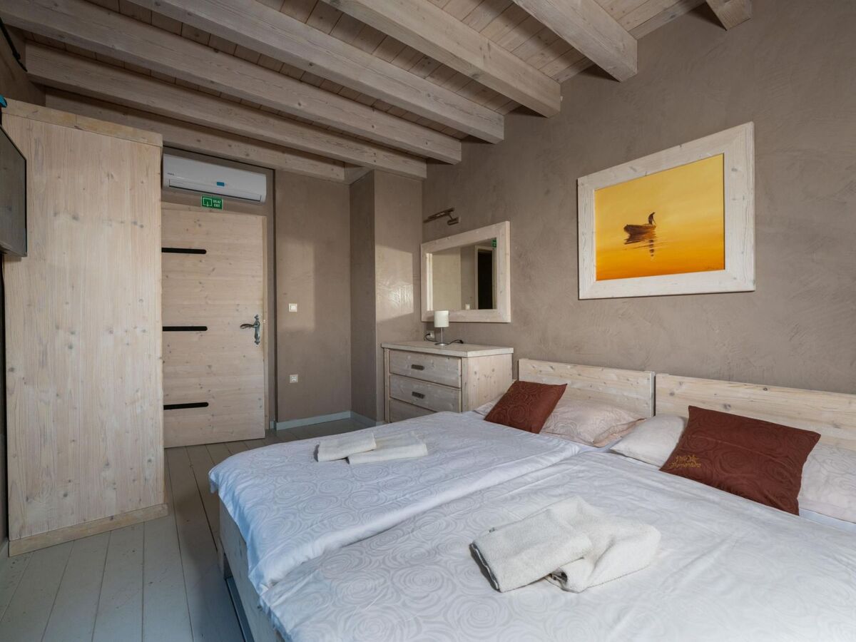 Villa Bianca : 8 chambres, piscine chauffée et sauna à Premantura - Photo 31