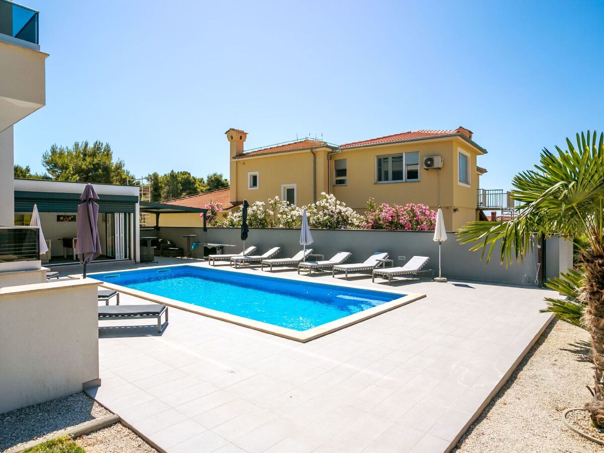 Villa Histra - Maison 5 chambres avec piscine chauffée - Photo 7