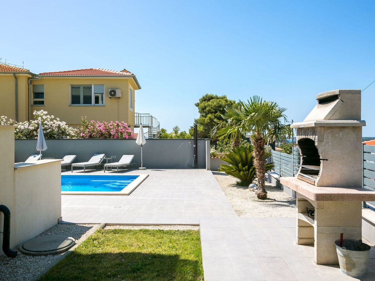 Villa Histra - Maison 5 chambres avec piscine chauffée - Photo 11