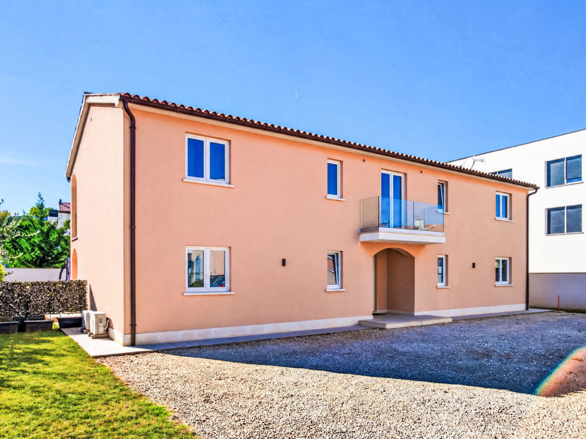 Villa Suzy à Medulin : 6 chambres, piscine privée 38m² - Photo 15
