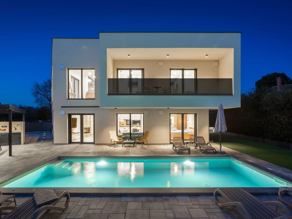 Villa Mila à Medulin : maison neuve avec piscine chauffée - Photo 1