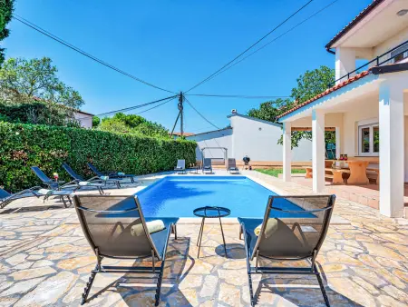 Villa Dante Medulin : piscine 8x4m, 5 chambres, 11 pers. : photo 2