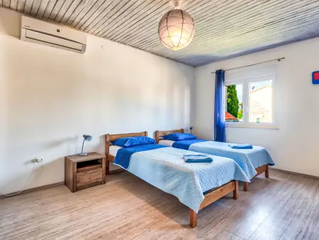Villa Dante Medulin : piscine 8x4m, 5 chambres, 11 pers. : photo 7