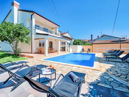 Villa Dante Medulin : piscine 8x4m, 5 chambres, 11 pers. : photo 26